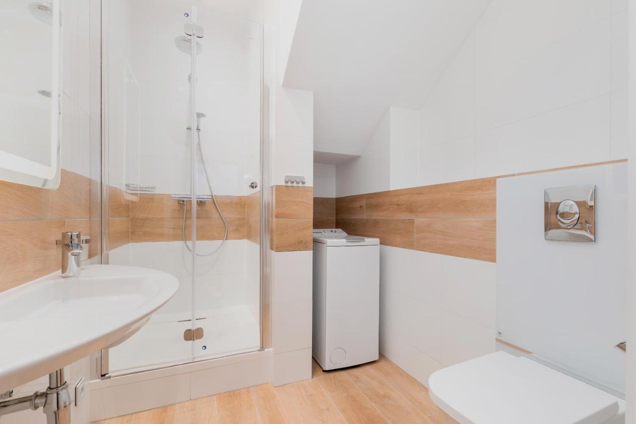 Underground Apartment In A Lux Holiday House Posejdon By Renters Prestige Kołczewo Exteriör bild