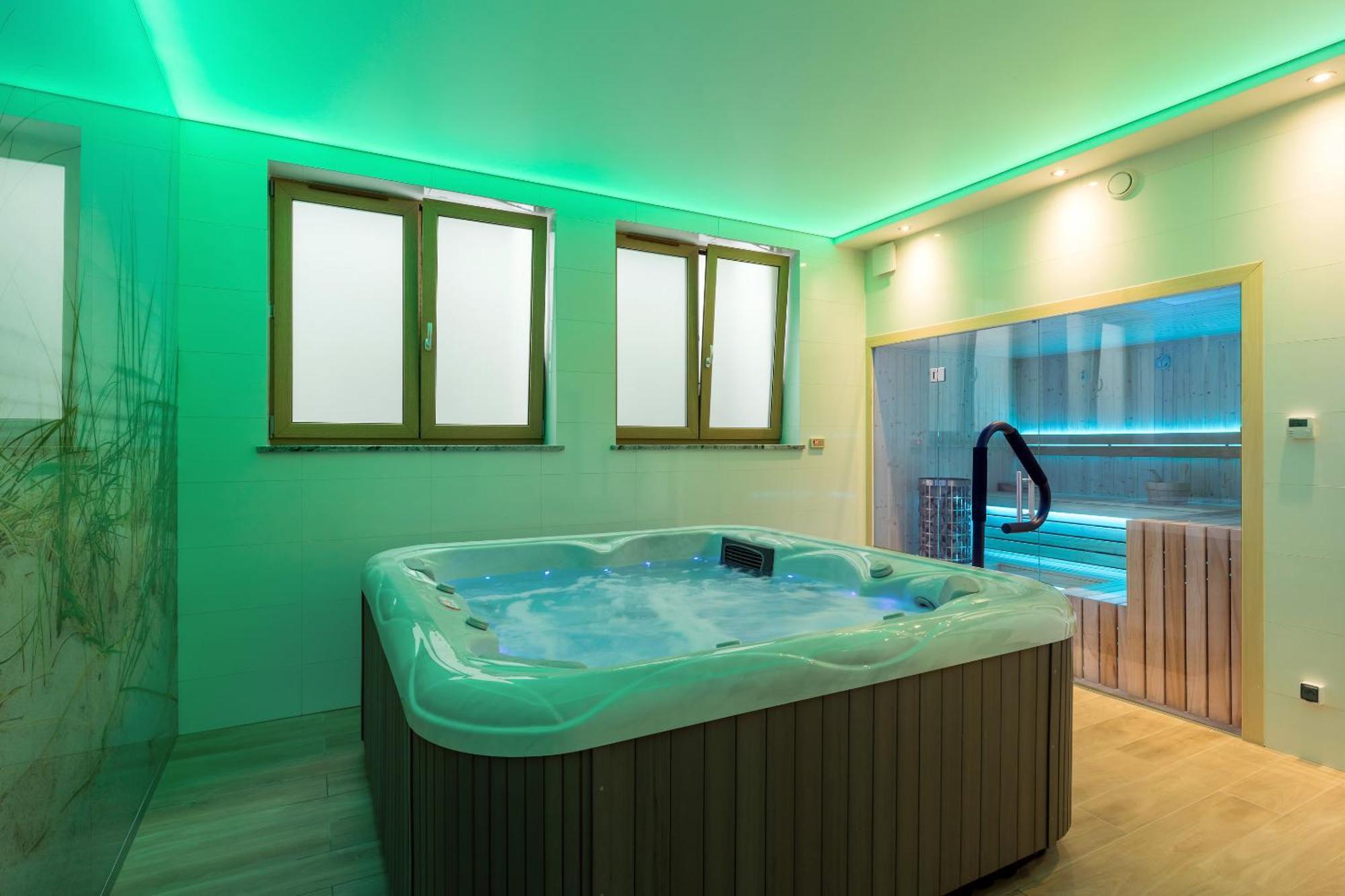 Underground Apartment In A Lux Holiday House Posejdon By Renters Prestige Kołczewo Exteriör bild