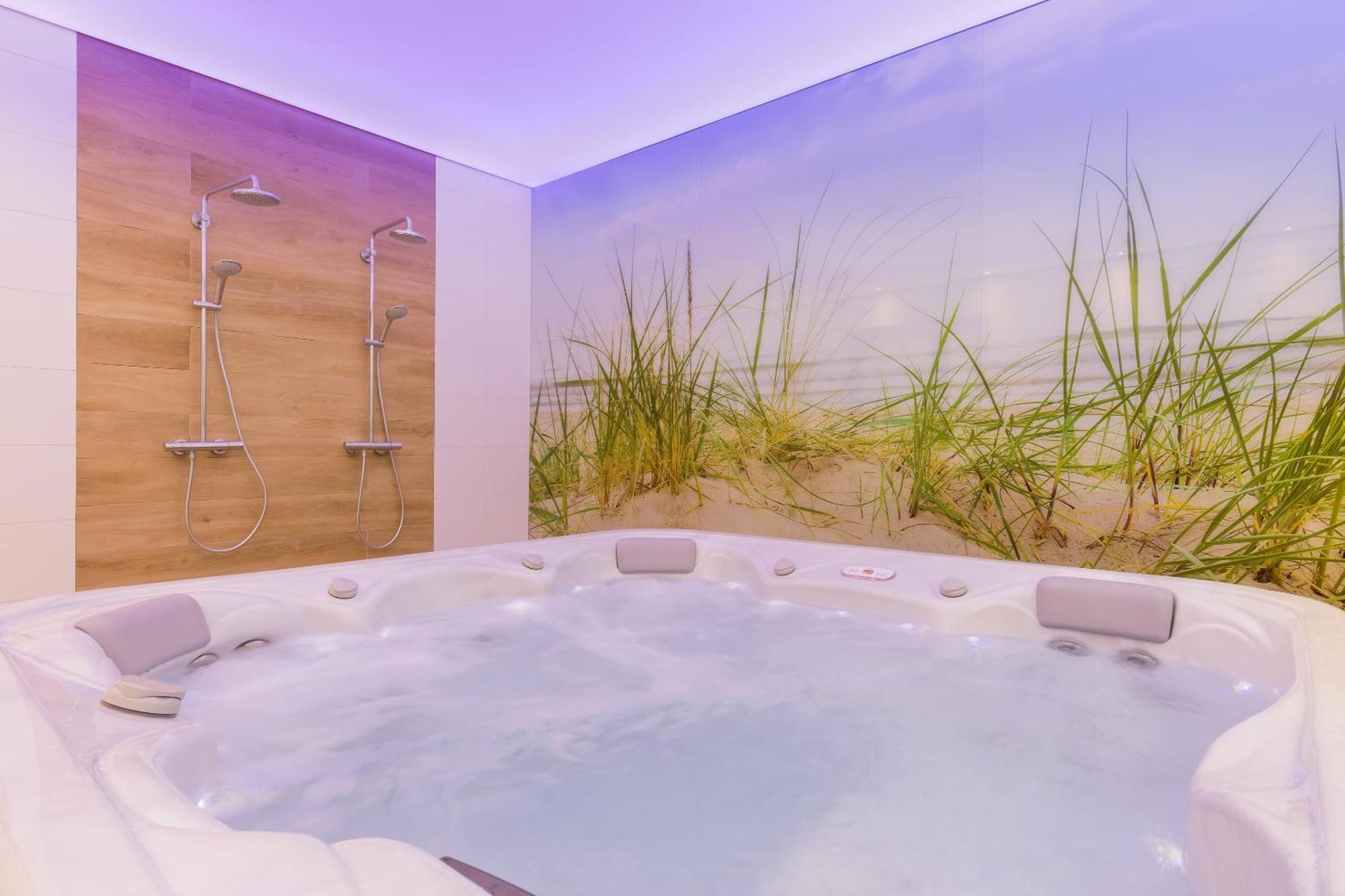 Underground Apartment In A Lux Holiday House Posejdon By Renters Prestige Kołczewo Exteriör bild