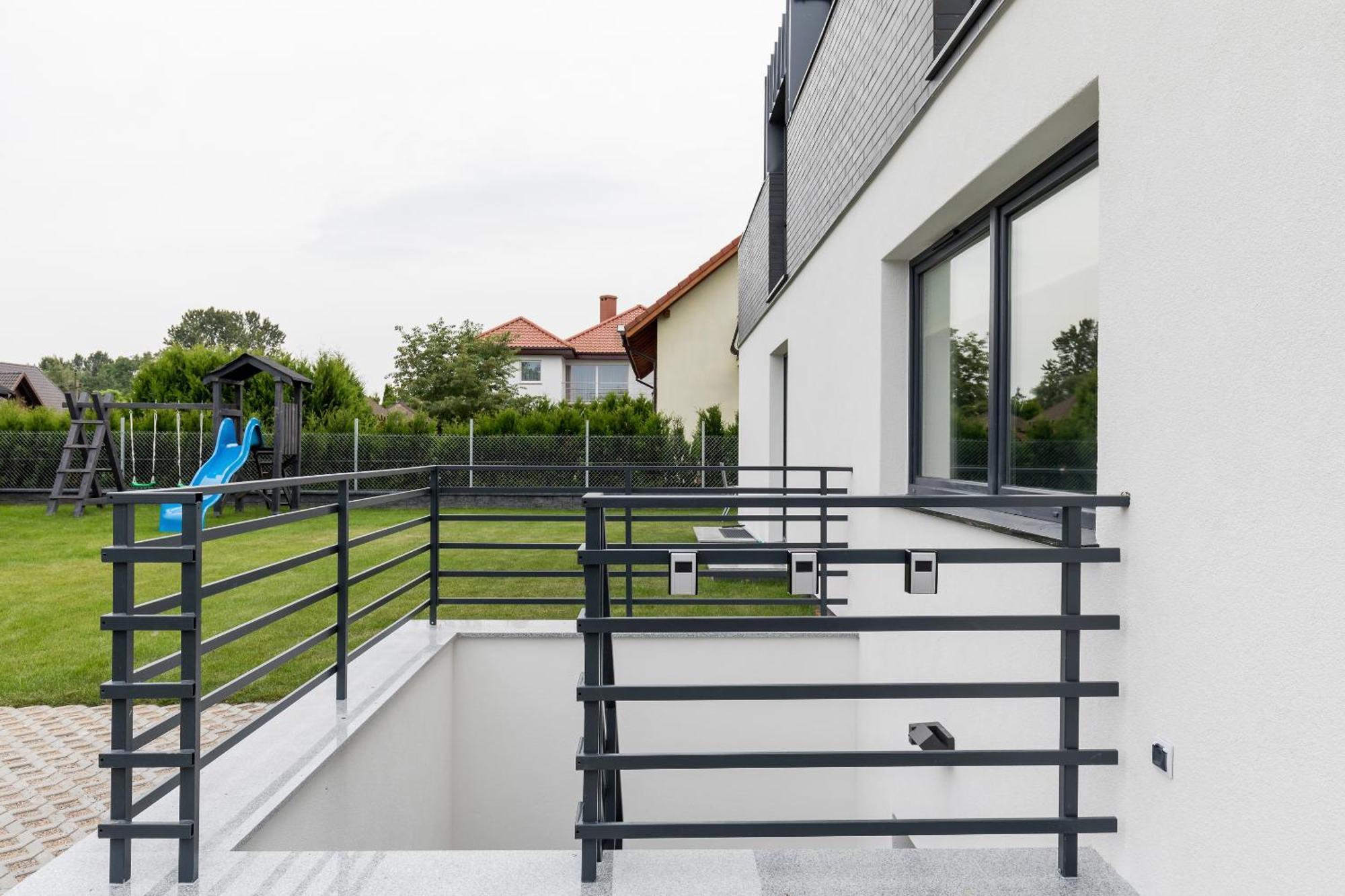Underground Apartment In A Lux Holiday House Posejdon By Renters Prestige Kołczewo Exteriör bild